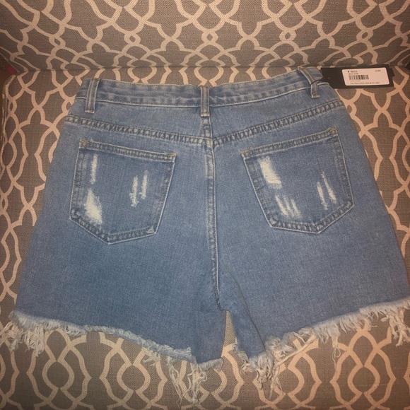 Extreme Rip Denim Shorts - Picture 4 of 7